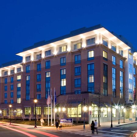 Hilton Garden Inn Shirlington Arlington Extérieur photo