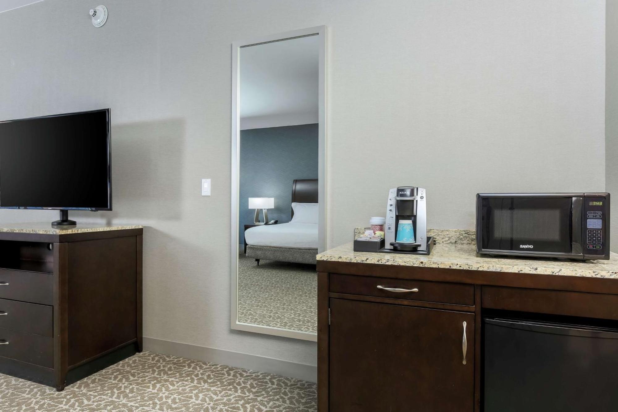 Hilton Garden Inn Shirlington Arlington Extérieur photo