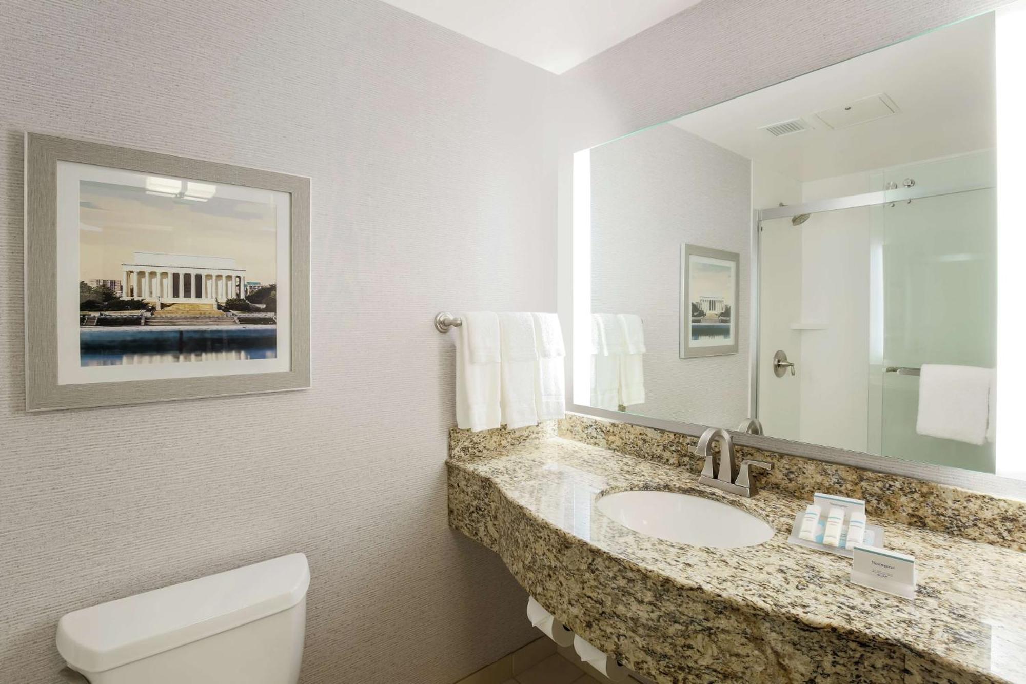 Hilton Garden Inn Shirlington Arlington Extérieur photo