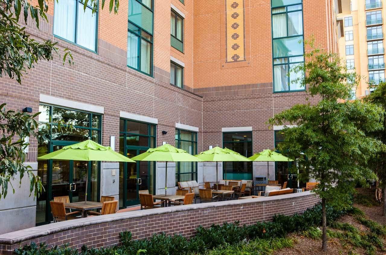 Hilton Garden Inn Shirlington Arlington Extérieur photo